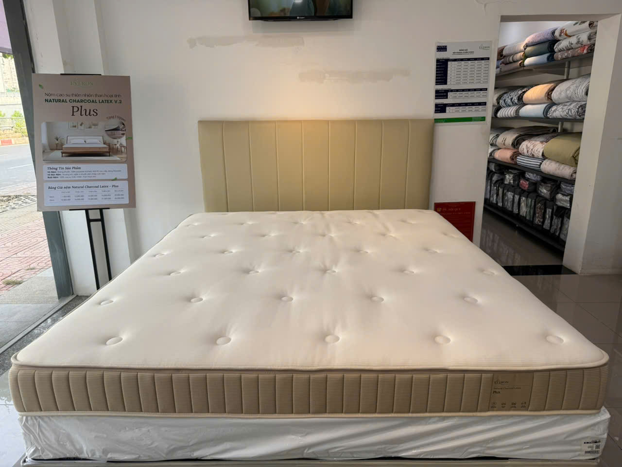 Nệm cao su Everon Natural Charcoal Latex Plus